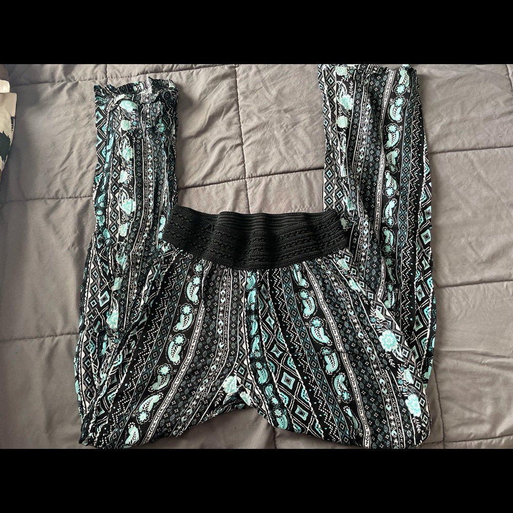 Bohemian hippie flowy pant